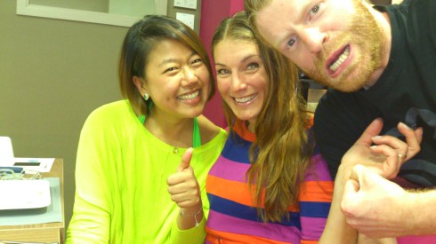 "Happy Mary" from China, jag och fysioterapisten Craig som hjälpt mig massor